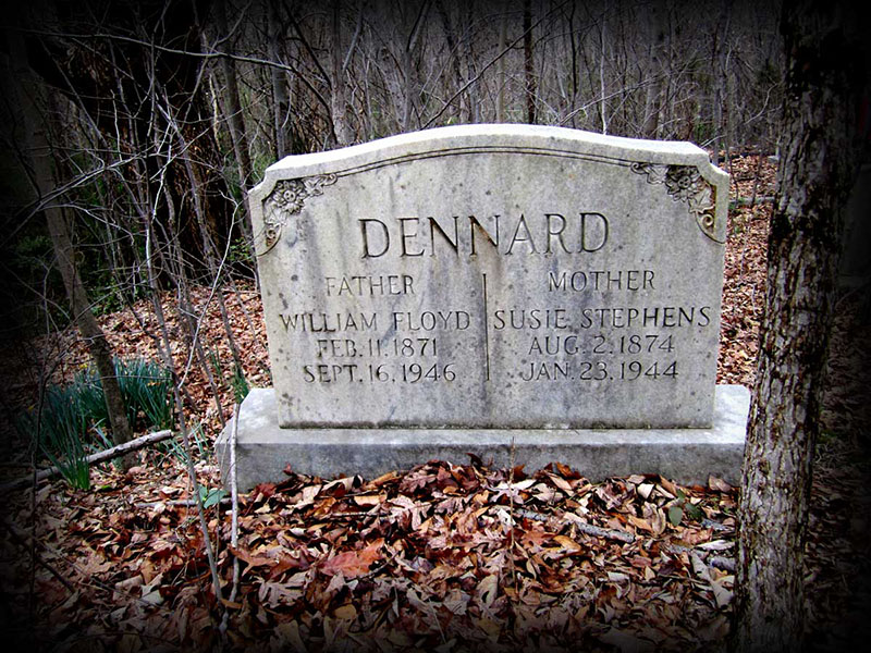 grave of William and Susie Dennard in 2012